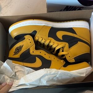 Nike Black and Yellow High-Top Sneakers